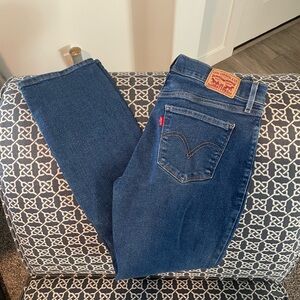 Levi's Women's Classic Straight Leg Blue Jeans